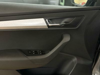 Skoda Karoq 1.5 TSI 110KW (150CV) DSG ACT AMBITION PACK DISEÑO PLUS^PACK MULTIMEDIA M^