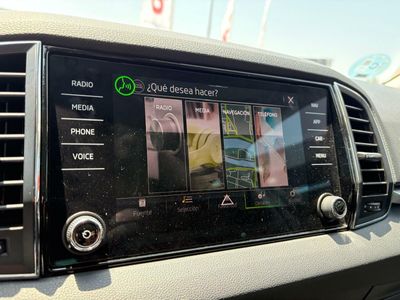 Skoda Karoq 1.5 TSI 110KW (150CV) DSG ACT AMBITION PACK DISEÑO PLUS^PACK MULTIMEDIA M^