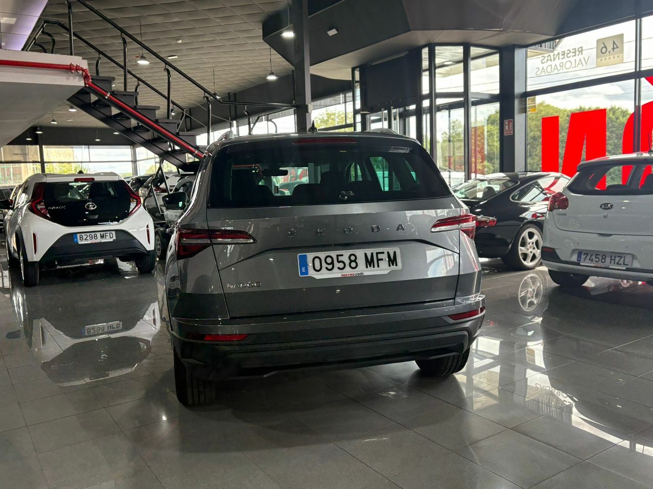 Skoda Karoq 1.5 TSI 110KW (150CV) DSG ACT AMBITION PACK DISEÑO PLUS^PACK MULTIMEDIA M^ - Foto 2