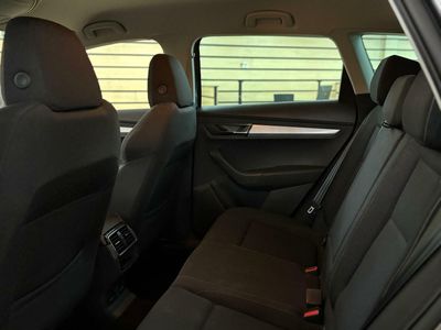 Skoda Karoq 1.5 TSI 110KW (150CV) DSG ACT AMBITION PACK DISEÑO PLUS^PACK MULTIMEDIA M^