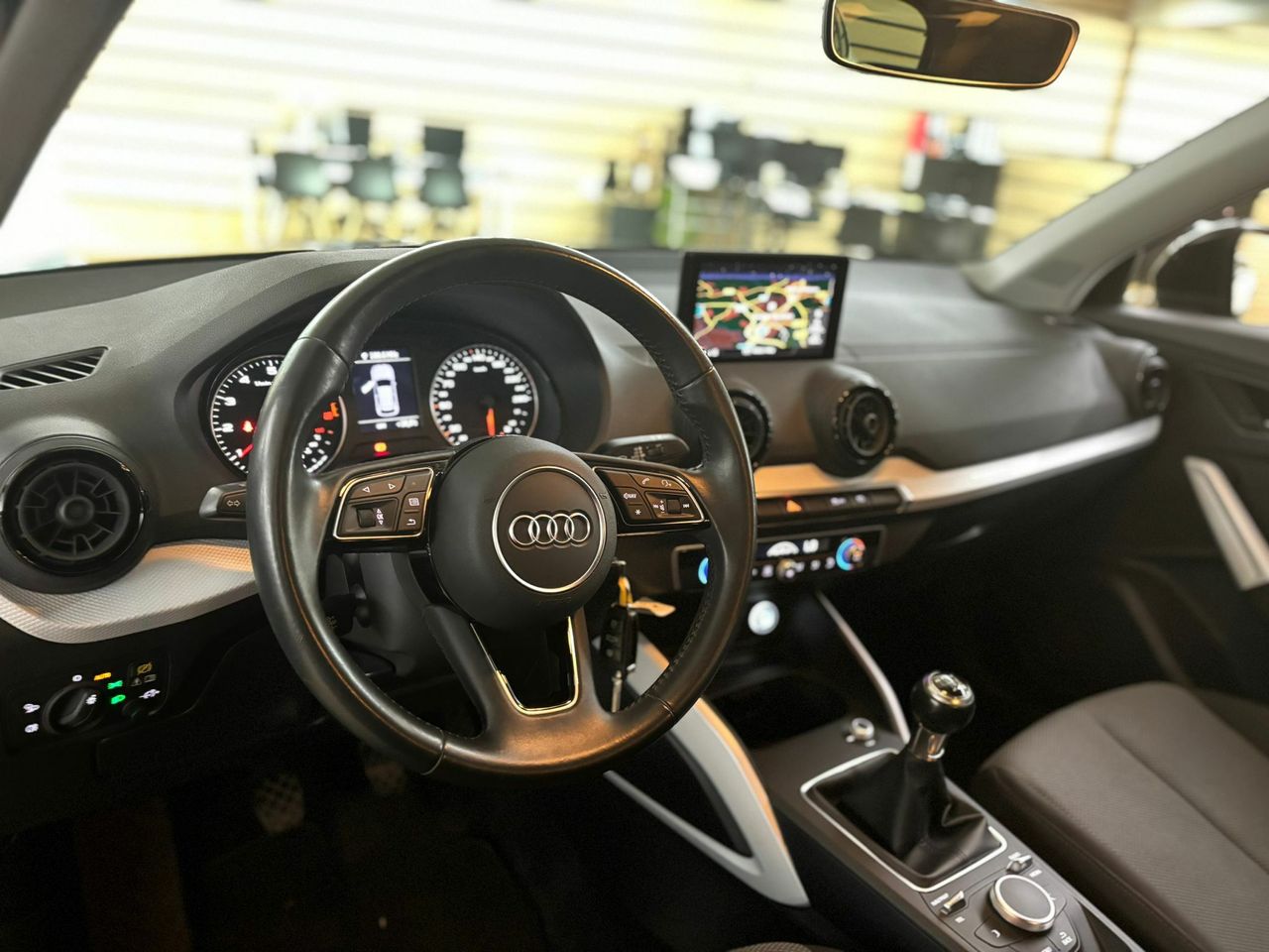 Audi Q2 1.0 TFSI Design LED-Xenon Navi Klima PDC ...  - Foto 2
