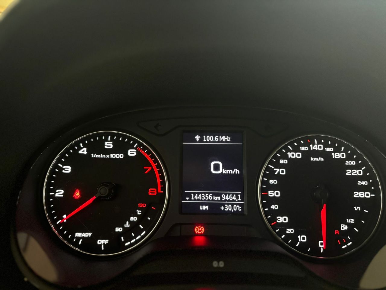 Audi Q2 1.0 TFSI Design LED-Xenon Navi Klima PDC ...  - Foto 2