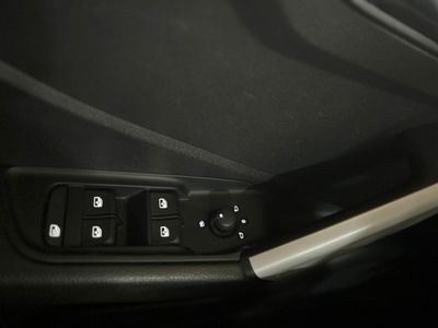 Audi Q2 1.0 TFSI Design LED-Xenon Navi Klima PDC ... 