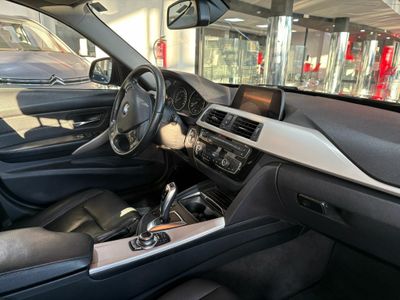 BMW Serie 3 318D TOURING AUT 