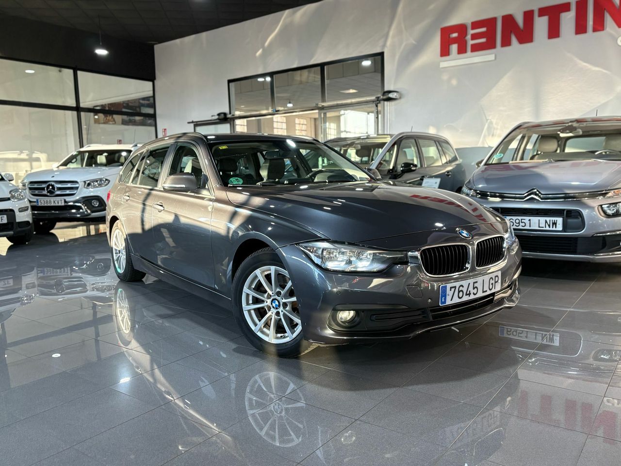 BMW Serie 3 318D TOURING AUT  - Foto 2