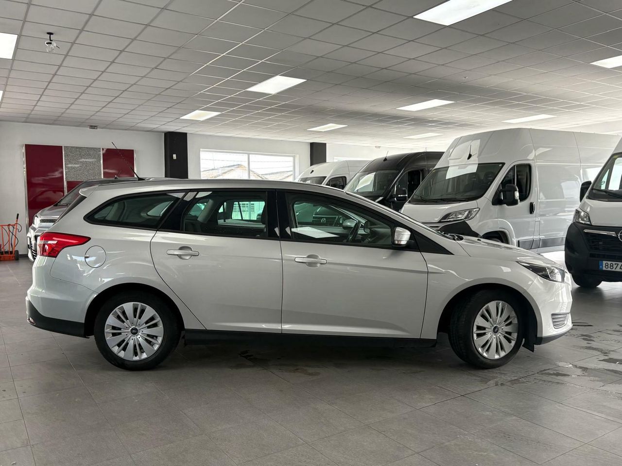Ford Focus 1.5 tdci 95cv st - Foto 2