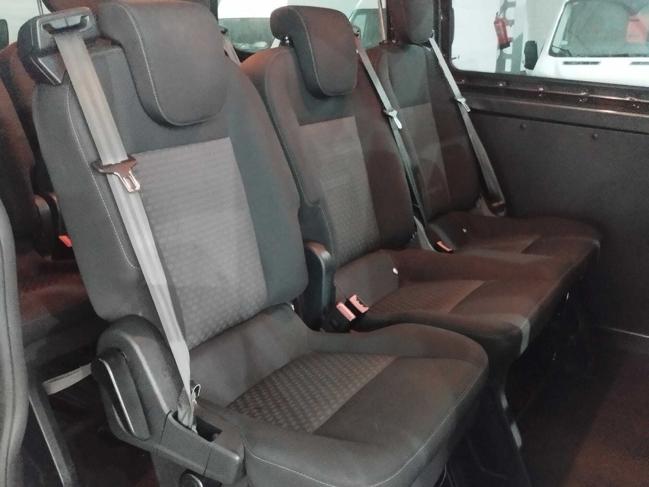 Ford Transit Custom KOMBI 2.0 TDCI 96KW 320 L1 TREND  - Foto 2