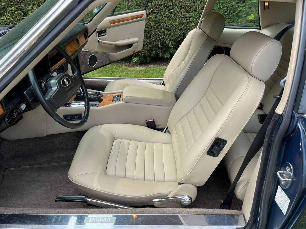 Jaguar XJ S V12  - Foto 2