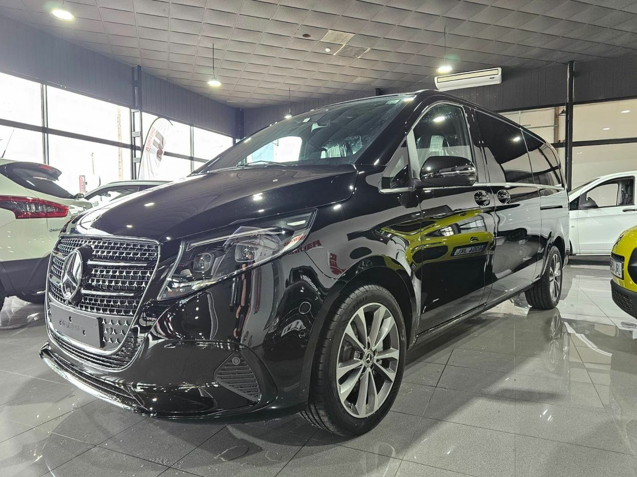 Mercedes Clase V V220 AVATGARDE  - Foto 2