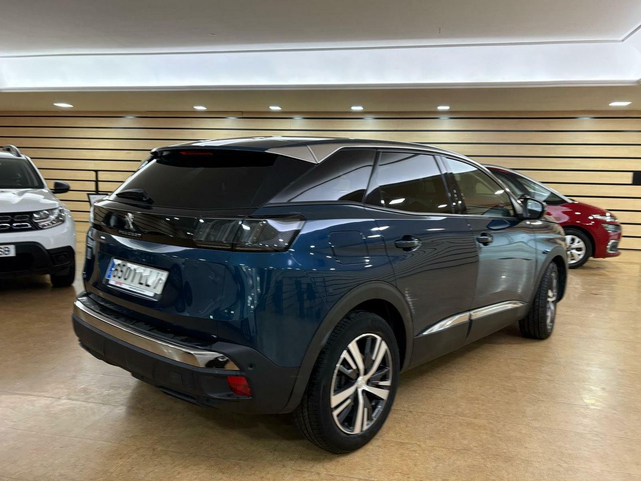 Peugeot 3008 PEUGEOT 3008 1.5 BlueHDi 96kW (130CV) S&S Allure EAT8 5 Puertas  - Foto 2