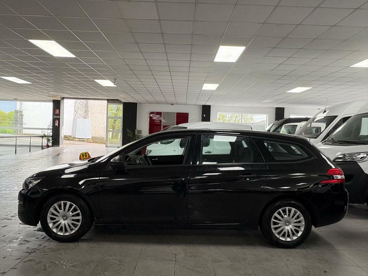 Peugeot 308 308 SW HDI  - Foto 2