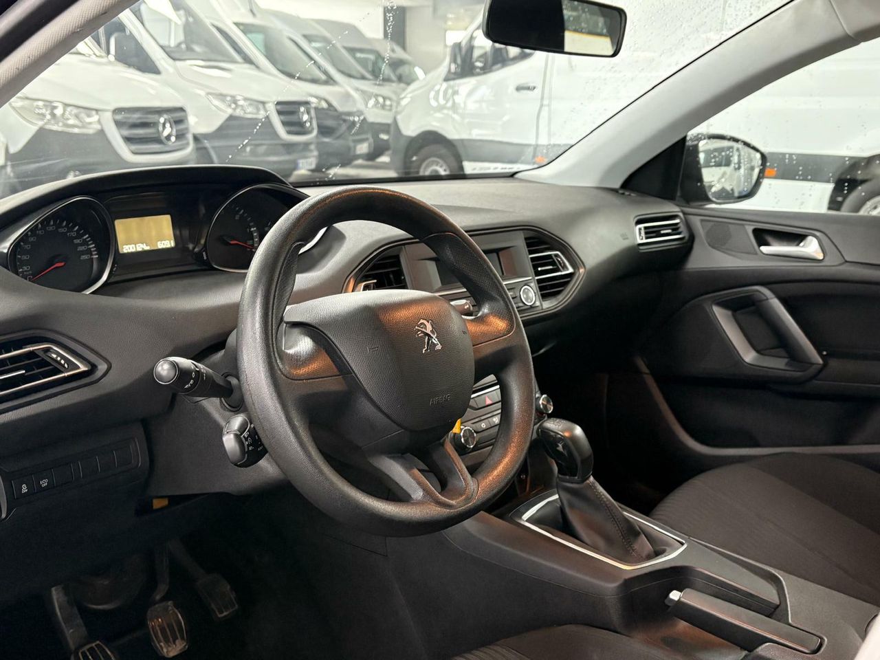 Peugeot 308 308 SW HDI  - Foto 2