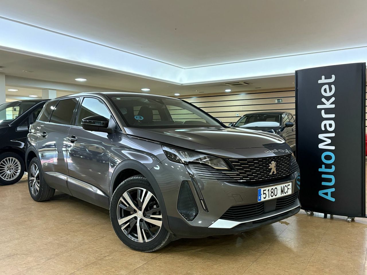 Peugeot 5008 ALLUR	1.2 PURETECH 96KW S&S ALLURE EAT8  - Foto 2