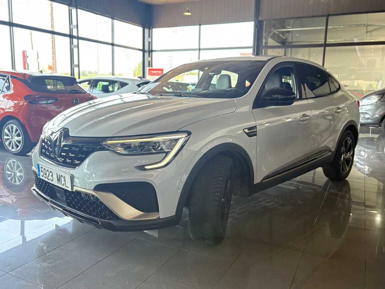 Renault Arkana ENET	E-TECH ENGINEERED FULL HYB. 105KW(145CV)  - Foto 2
