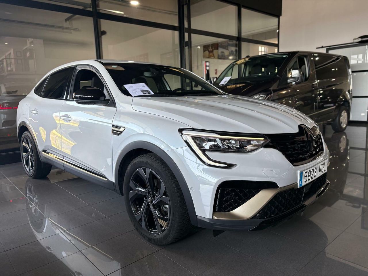 Renault Arkana ENET	E-TECH ENGINEERED FULL HYB. 105KW(145CV)  - Foto 2