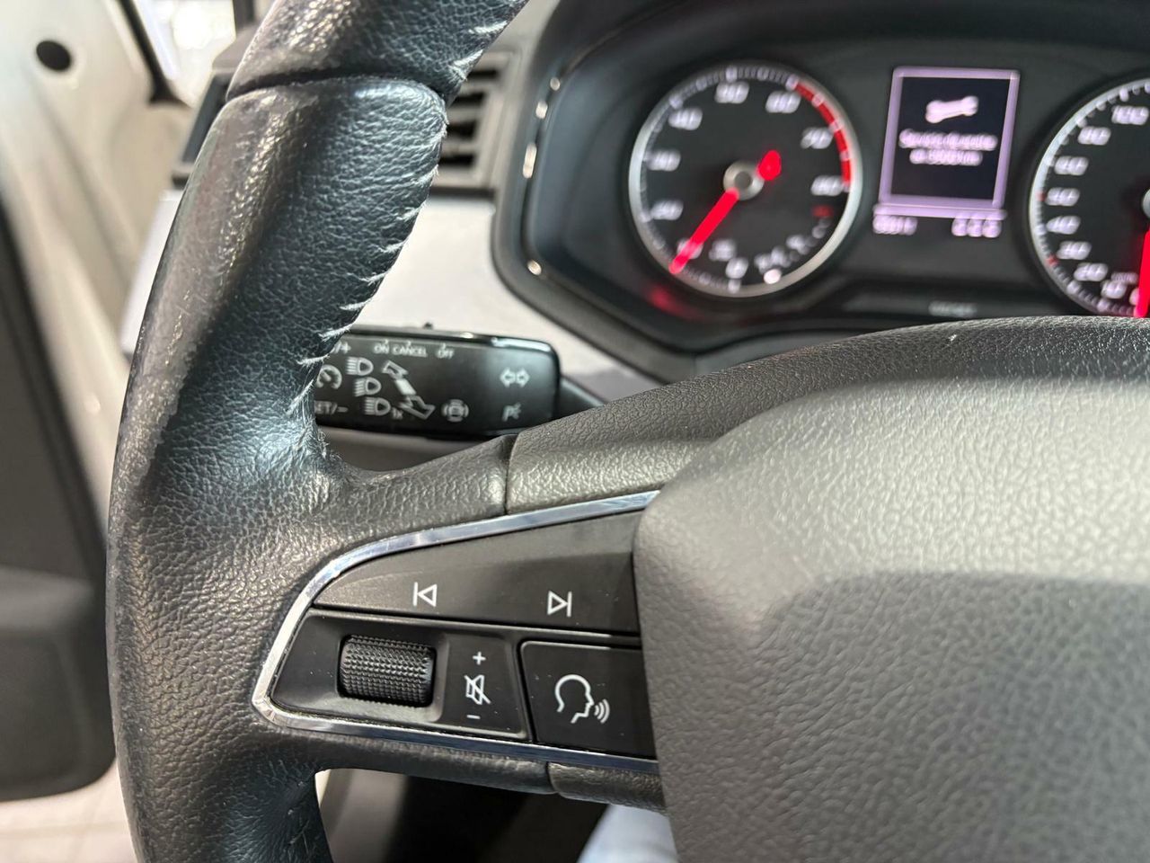 Seat Arona 1.0 Tsi 85kw (115cv) Style Edition Eco  - Foto 2