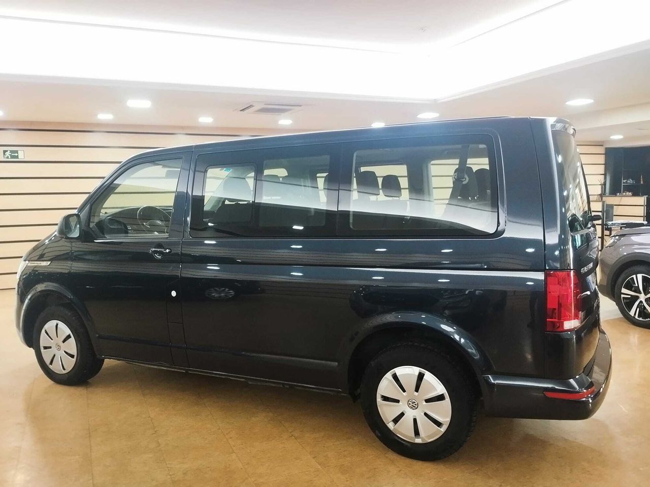 Volkswagen Caravelle CORTA 2.0 TDI 81KW (110CV) BMT  - Foto 2