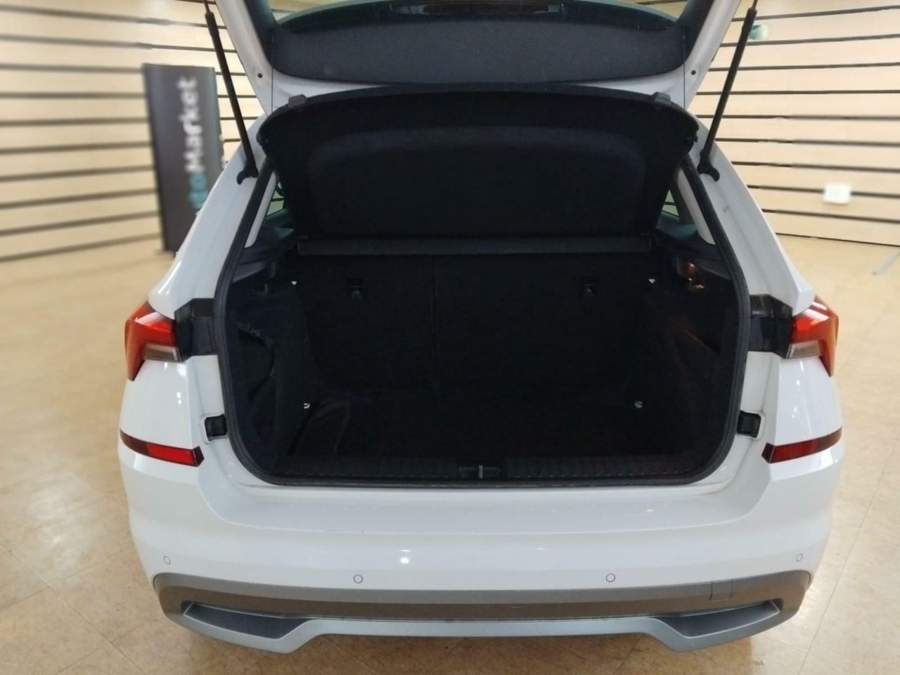 Skoda Kamiq AMBIT	1.0 TSI 81KW (110CV) AMBITION PACK KAMIQ TECHNO PLUS AMBITION^ - Foto 2