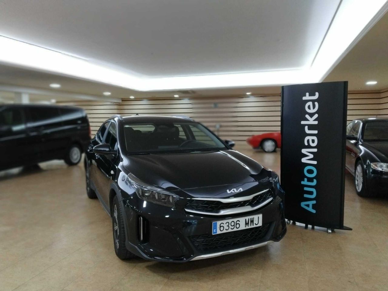 Kia XCeed 1.0 T-GDI BUSINESS 74KW (100CV BLACK PEARL (METALIZADO)	TELA NEGRA - Foto 2