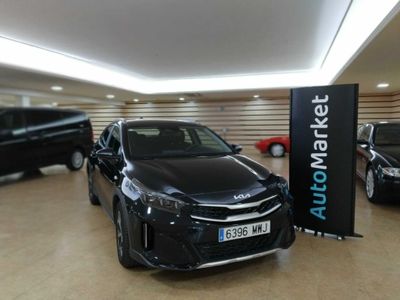 Kia XCeed 1.0 T-GDI BUSINESS 74KW (100CV BLACK PEARL (METALIZADO)	TELA NEGRA