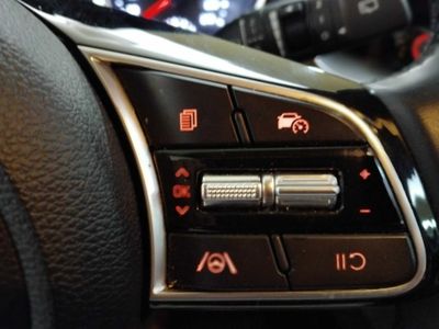 Kia XCeed 1.0 T-GDI BUSINESS 74KW (100CV BLACK PEARL (METALIZADO)	TELA NEGRA