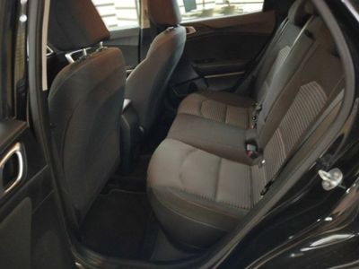 Kia XCeed 1.0 T-GDI BUSINESS 74KW (100CV BLACK PEARL (METALIZADO)	TELA NEGRA
