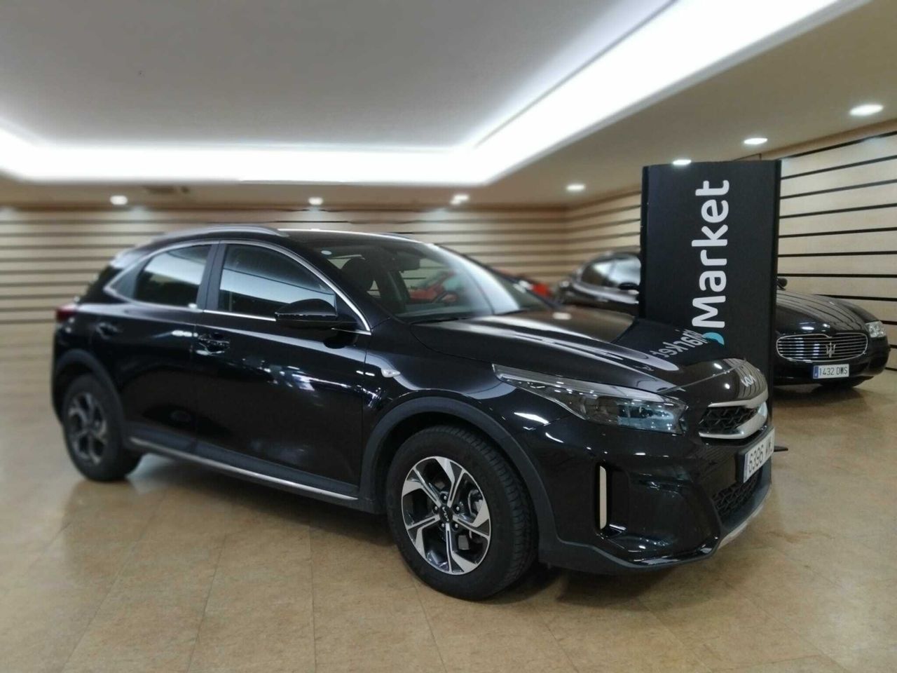 Kia XCeed 1.0 T-GDI BUSINESS 74KW (100CV BLACK PEARL (METALIZADO)	TELA NEGRA - Foto 2