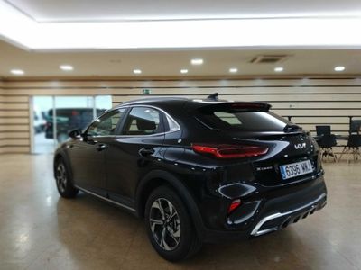 Kia XCeed 1.0 T-GDI BUSINESS 74KW (100CV BLACK PEARL (METALIZADO)	TELA NEGRA