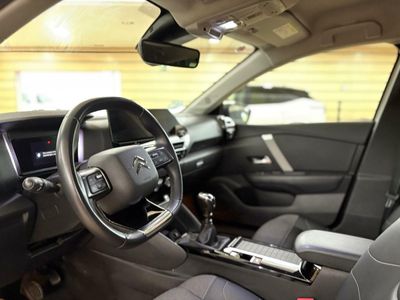 Citroën C4 PureTech 130 S&S 6v Shine 
