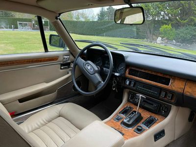 Jaguar XJ S V12 