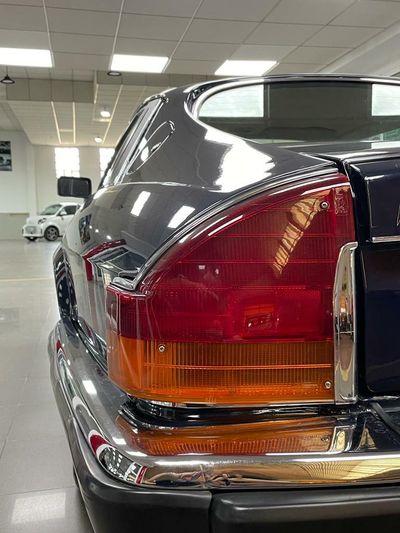 Jaguar XJ S V12 