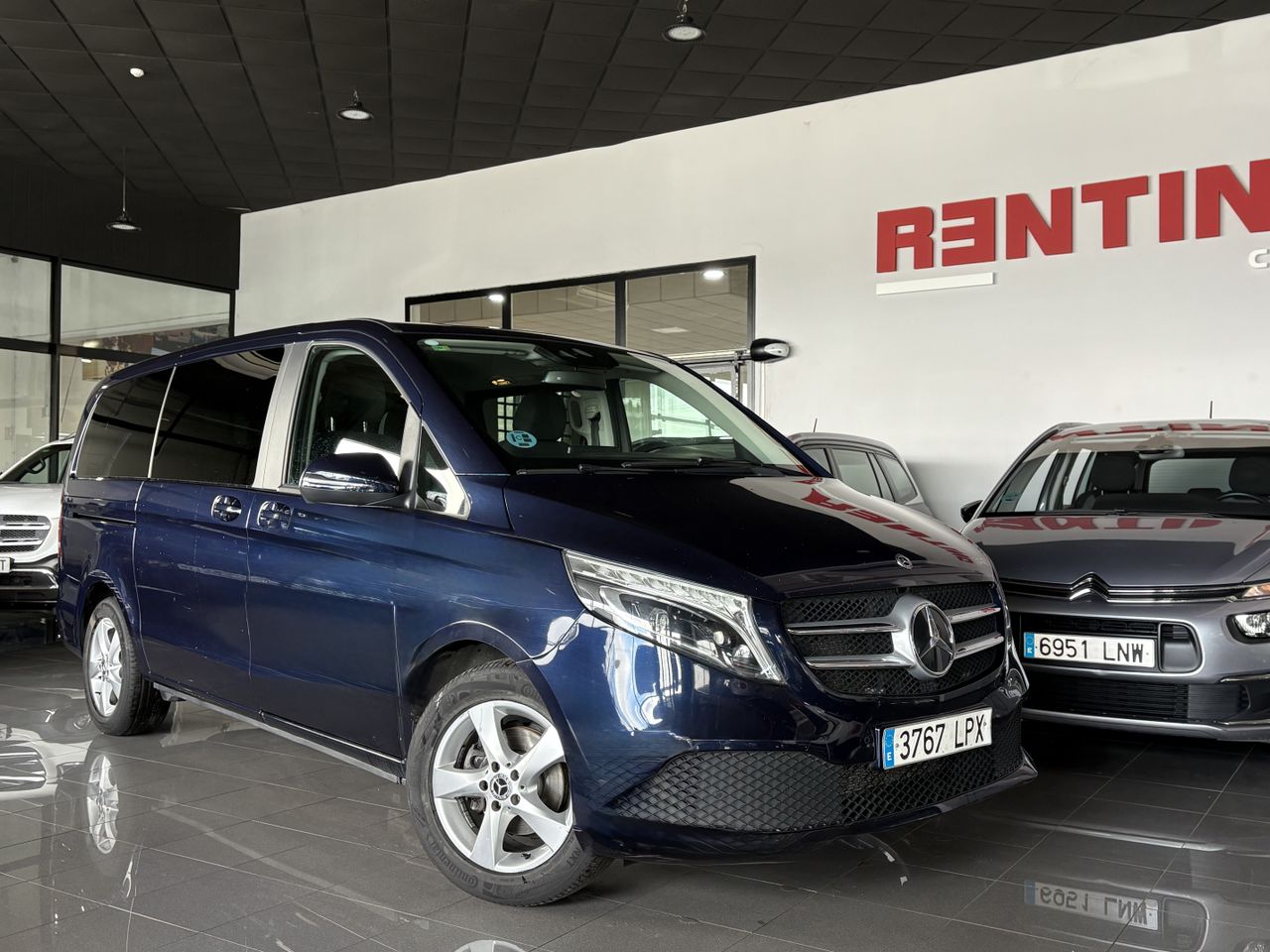 Mercedes Clase V 220D CLASE V LARGO  - Foto 2