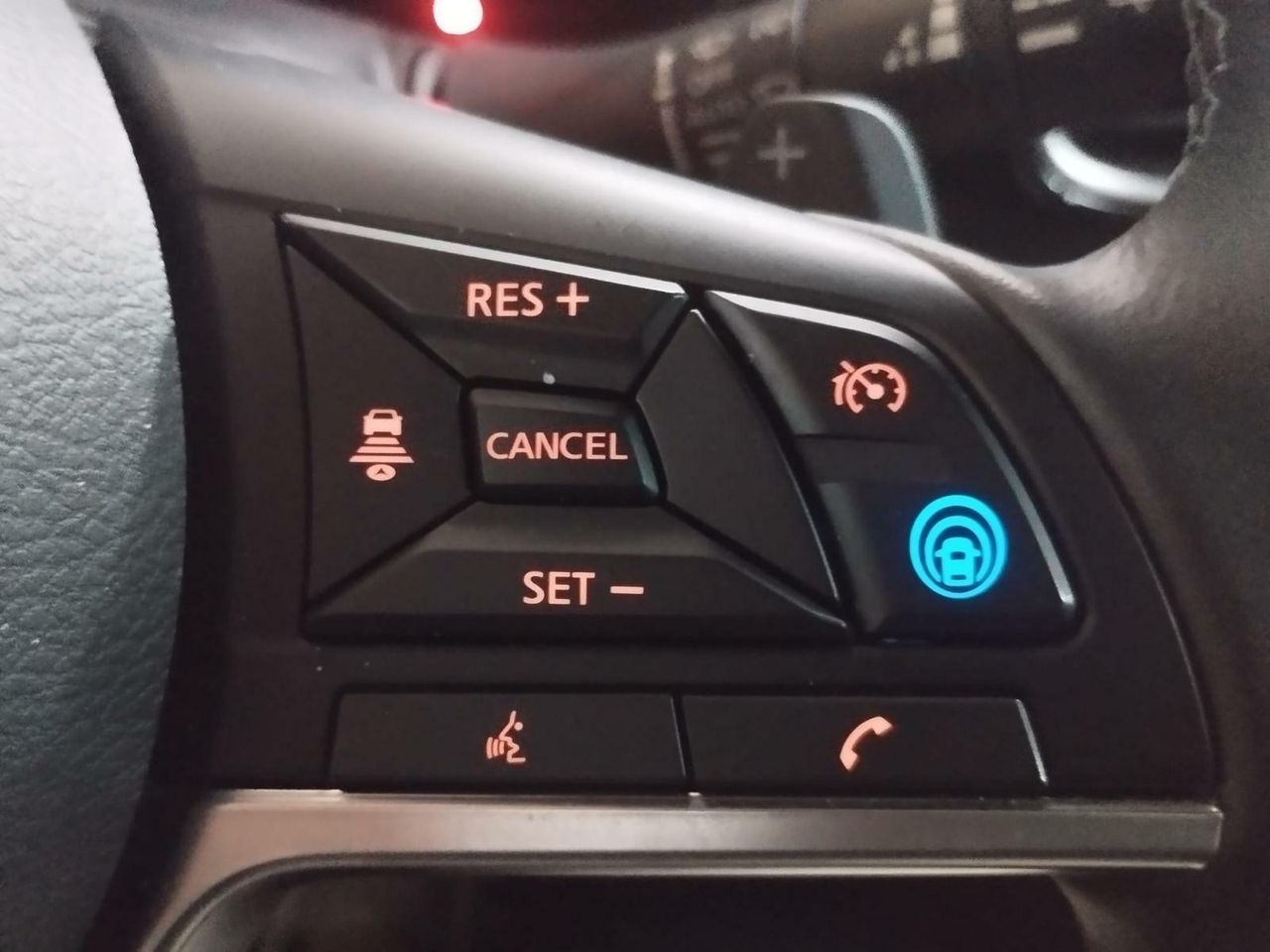 Nissan Juke N-Design con pack BOSE Personal Plus.DIG-T 84 KW (114 CV) DCT 7 VEL. TEKNA Full LED con diseño “Black Line” - Foto 2