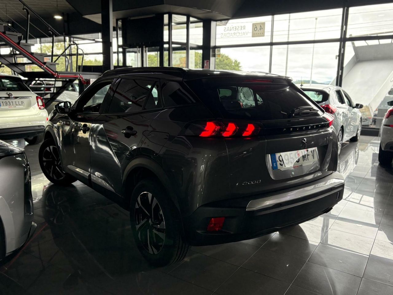 Peugeot 2008 Allure Puretech 100 S&S 6 Vel.  - Foto 2