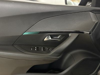 Peugeot 2008 Allure Puretech 100 S&S 6 Vel. 