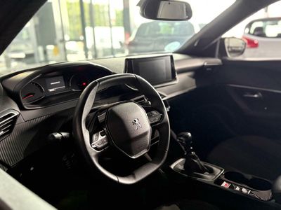 Peugeot 2008 Allure Puretech 100 S&S 6 Vel. 