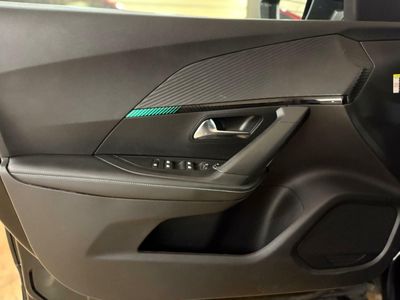 Peugeot 2008 Allure Puretech 100 S&S 6 Vel. 