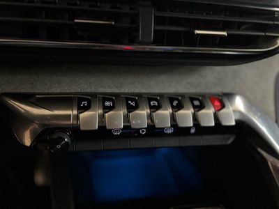 Peugeot 3008 GT	1.2 PURETECH 96KW S&S GT EAT8 GT