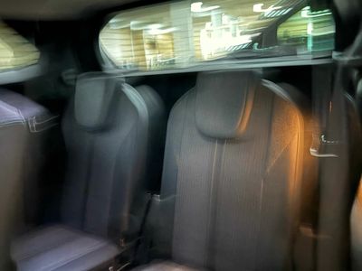 Peugeot 5008 ALLUR	1.2 PURETECH 96KW S&S ALLURE EAT8 