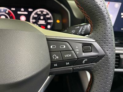 Seat Leon FR 1.0 ETSI 81KW DSG-7 S&S FR 25 ANIV 1.0 ETSI 81KW DSG-7 S&S FR 25 ANIV