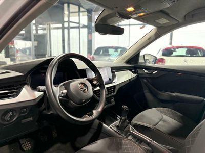 Skoda Kamiq AMBIT	1.0 TSI 81KW (110CV) AMBITION PACK KAMIQ TECHNO PLUS AMBITION^