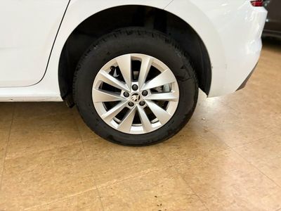 Skoda Kamiq AMBIT	1.0 TSI 81KW (110CV) AMBITION PACK KAMIQ TECHNO PLUS AMBITION^