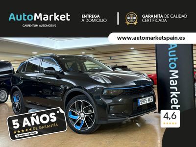 Lynk & Co 01 BASE	1.5 PHEV PINTURA METALIZADA NEGRA	TAPICERÍA NEGRA Y AZUL
