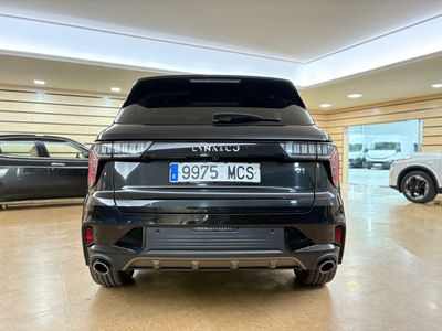 Lynk & Co 01 BASE	1.5 PHEV PINTURA METALIZADA NEGRA	TAPICERÍA NEGRA Y AZUL