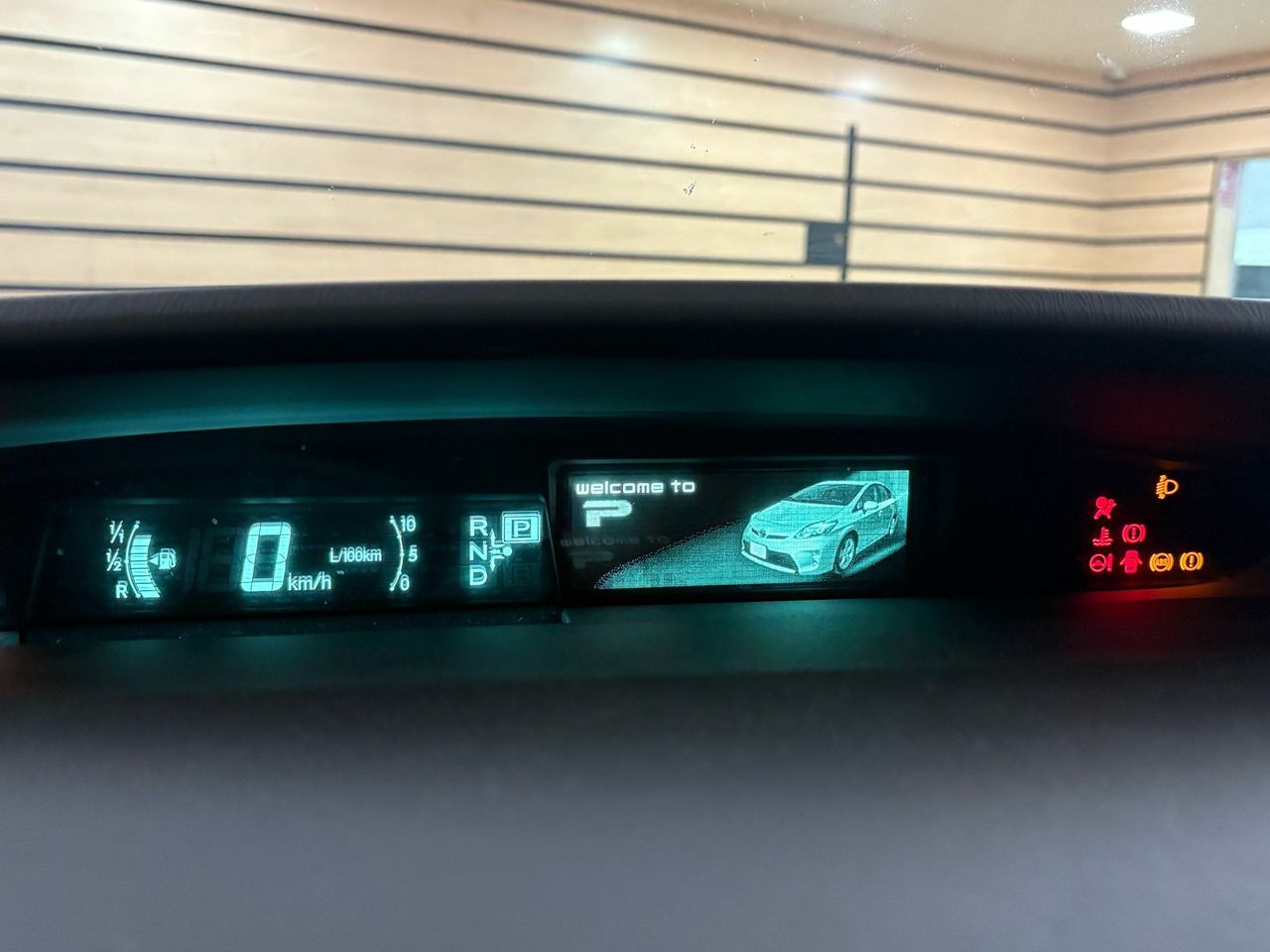 Toyota Prius HYBRID SYNERGY DRIVE 1.8  BATERIAS NUEVAS - Foto 2