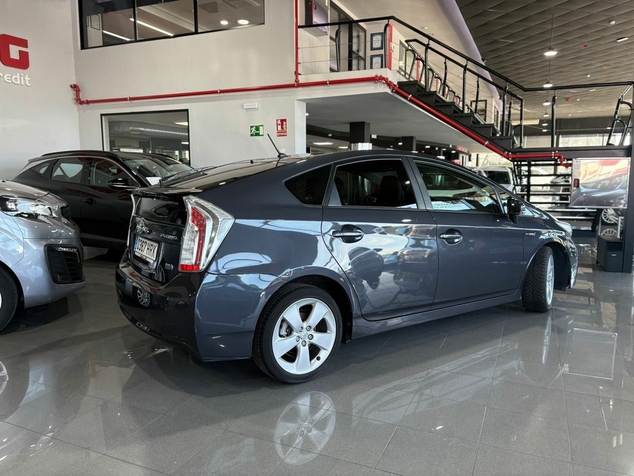 Toyota Prius HYBRID SYNERGY DRIVE 1.8 BATERIAS NUEVAS - Foto 2