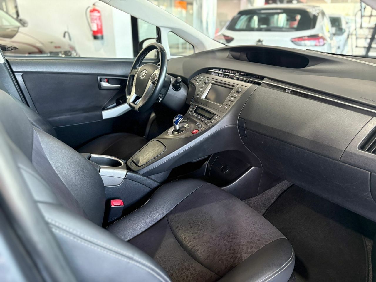 Toyota Prius HYBRID SYNERGY DRIVE 1.8 BATERIAS NUEVAS - Foto 2