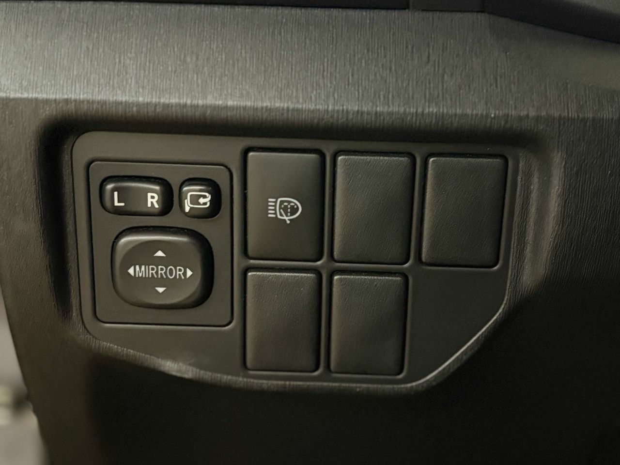 Toyota Prius HYBRID SYNERGY DRIVE 1.8  BATERIAS NUEVAS - Foto 2