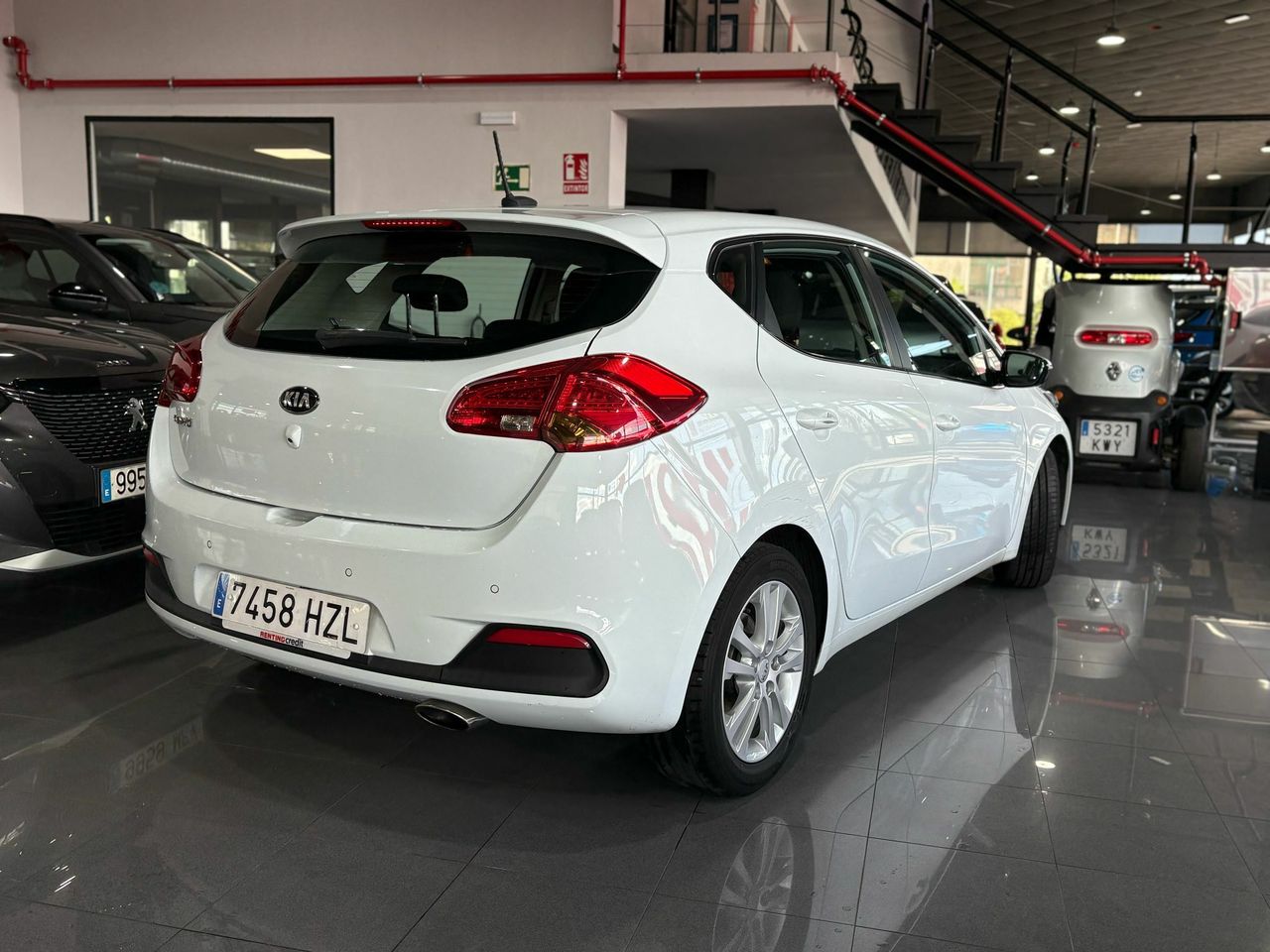 Kia Ceed 1.4 CVVT (100 CV), DRIVE - Foto 2