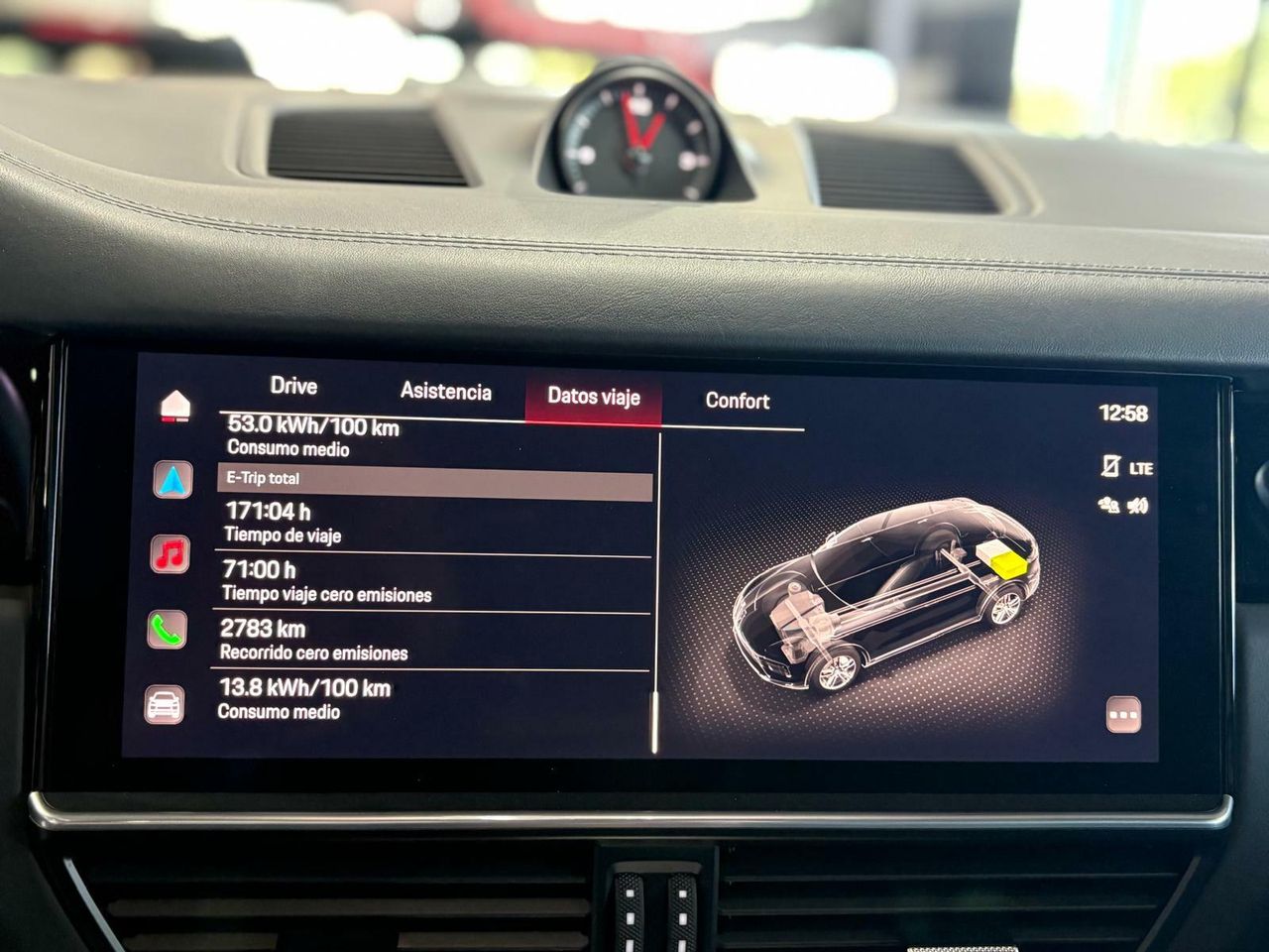 Porsche Cayenne Coupé E-Hybrid Platinum Edition  La edición Platinum añade un toque de exclusividad con detalles en platino satinado, llantas RS Spyder Design de 21 pulgadas y otros elementos de diseño específicos.  - Foto 2